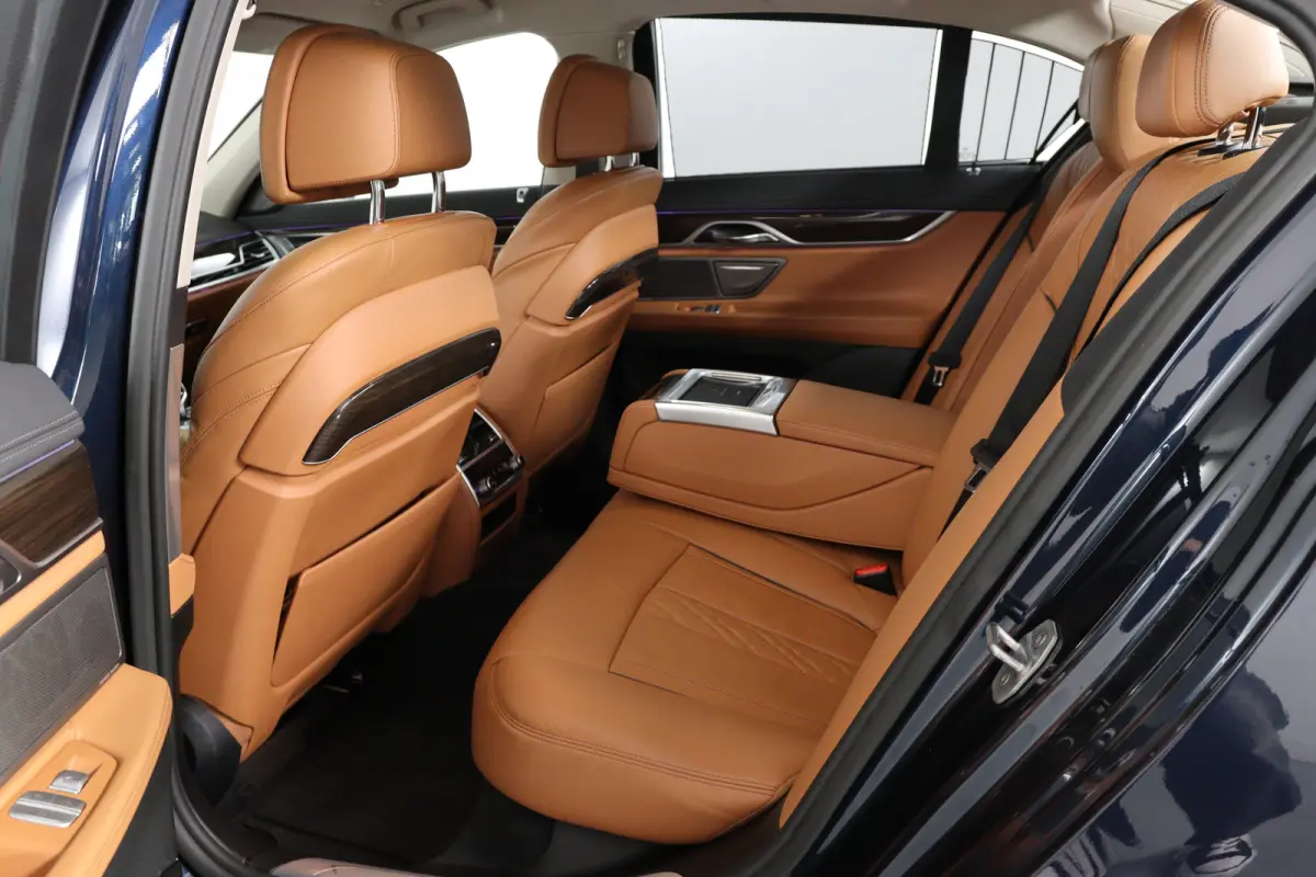 740i High Executive | 1e Eigenaar! | Dealer Onderhouden! | Harman/Kardon | 360 Camera | Trekhaak | Memory | Sfeerverlichting | LED | keyless | Leder | BLIS | DAB | Elk. Kofferbak | Stoelverw
