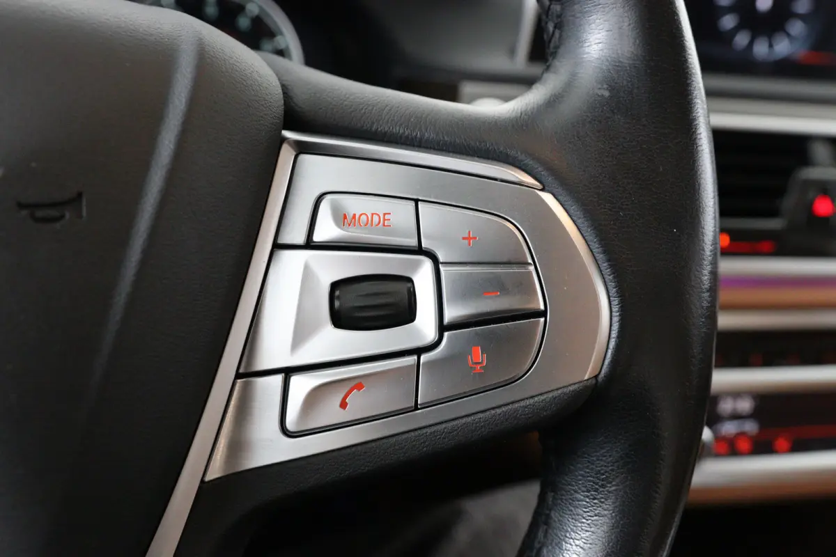 740i High Executive | 1e Eigenaar! | Dealer Onderhouden! | Harman/Kardon | 360 Camera | Trekhaak | Memory | Sfeerverlichting | LED | keyless | Leder | BLIS | DAB | Elk. Kofferbak | Stoelverw