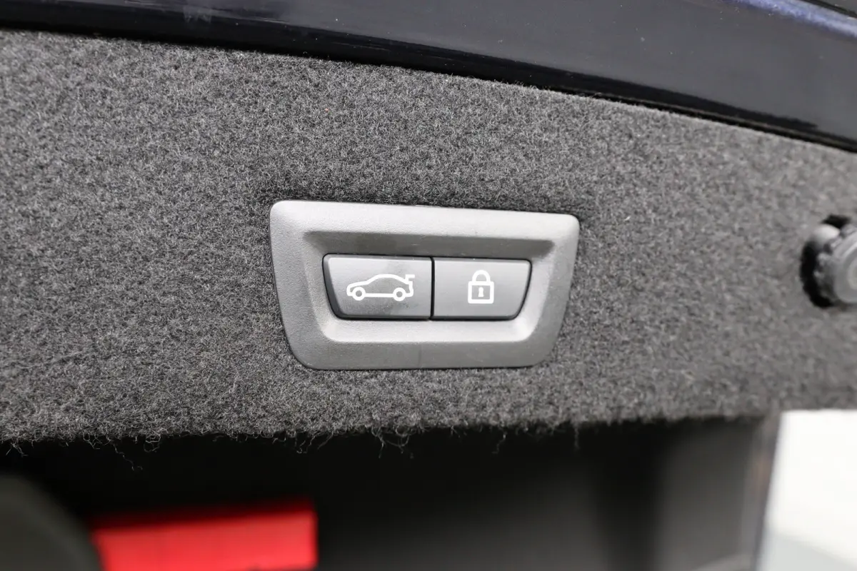 740i High Executive | 1e Eigenaar! | Dealer Onderhouden! | Harman/Kardon | 360 Camera | Trekhaak | Memory | Sfeerverlichting | LED | keyless | Leder | BLIS | DAB | Elk. Kofferbak | Stoelverw