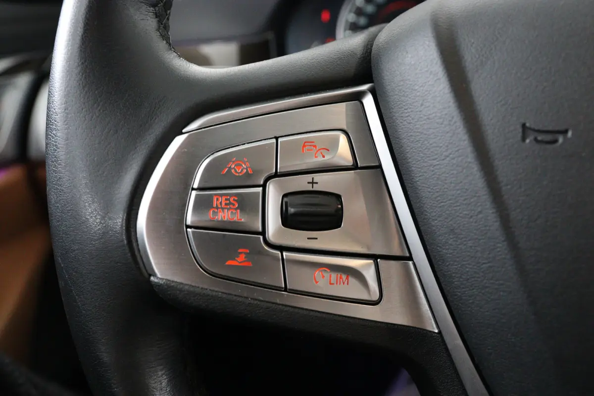 740i High Executive | 1e Eigenaar! | Dealer Onderhouden! | Harman/Kardon | 360 Camera | Trekhaak | Memory | Sfeerverlichting | LED | keyless | Leder | BLIS | DAB | Elk. Kofferbak | Stoelverw