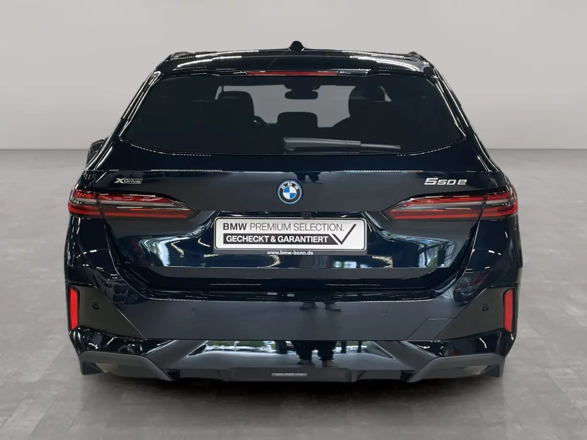 550e xDrive M-SPORT Pro ** PANO, BRUIN LEDER, TREKH, 21-inch LMV, ADAPT. M-ONDERST. ** 1e EIG - UNGALLFREI - Ex. BMW ** ** INFORMEER OOK NAAR ONZE AANTREKKELIJKE FINANCIAL-LEASE TARIEVEN **