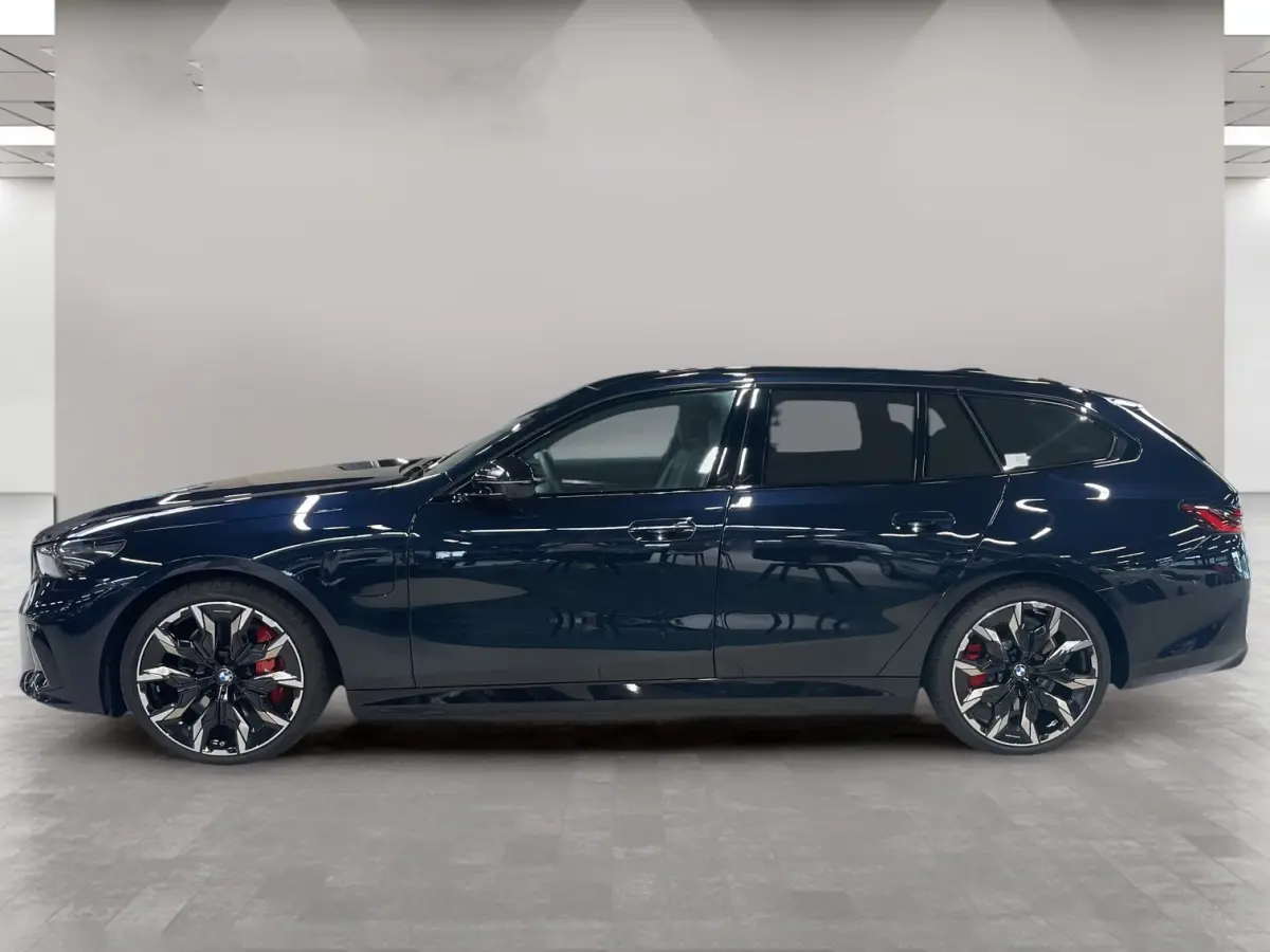 550e xDrive M-SPORT Pro ** PANO, BRUIN LEDER, TREKH, 21-inch LMV, ADAPT. M-ONDERST. ** 1e EIG - UNGALLFREI - Ex. BMW ** ** INFORMEER OOK NAAR ONZE AANTREKKELIJKE FINANCIAL-LEASE TARIEVEN **