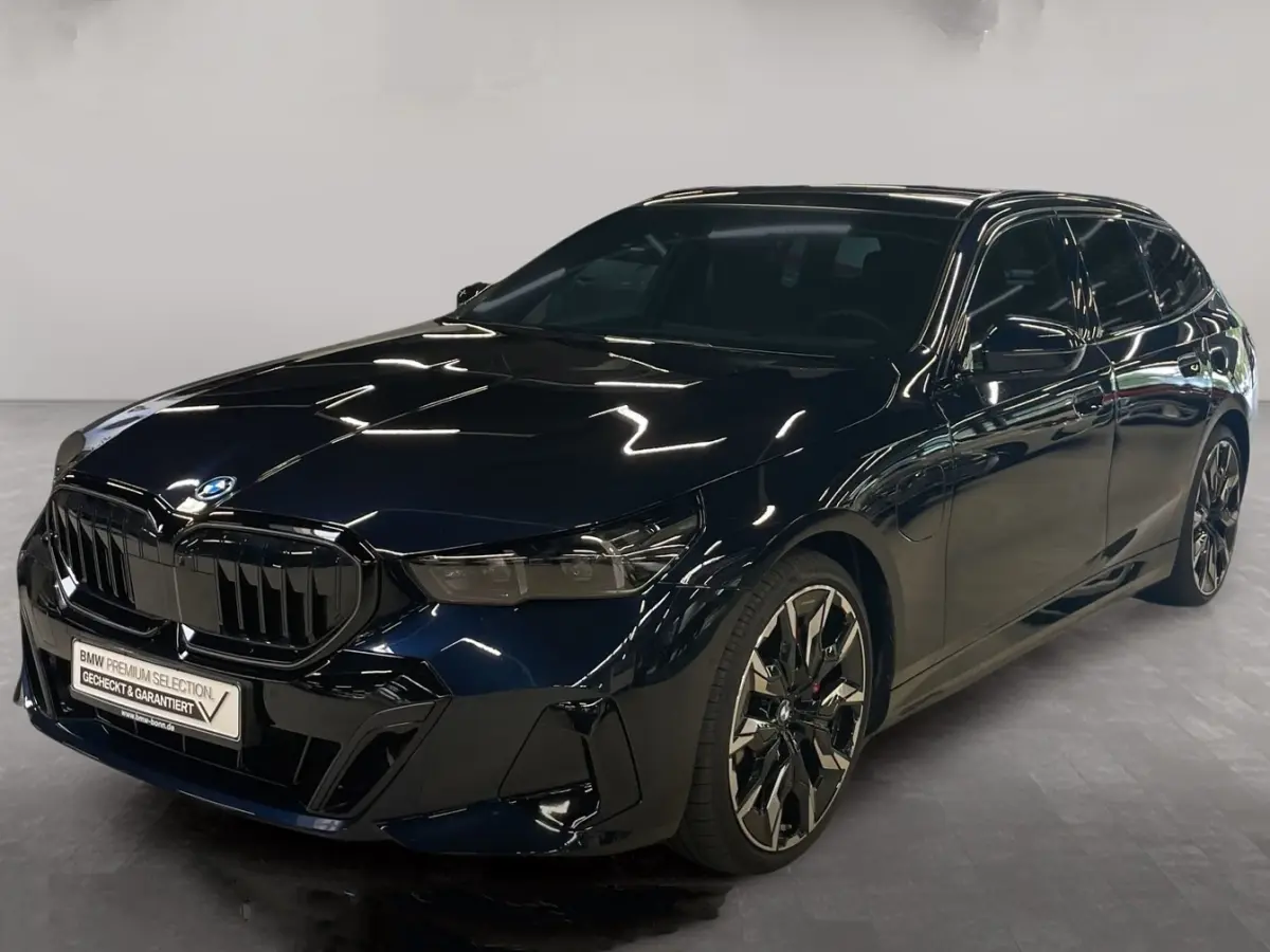 550e xDrive M-SPORT Pro ** PANO, BRUIN LEDER, TREKH, 21-inch LMV, ADAPT. M-ONDERST. ** 1e EIG - UNGALLFREI - Ex. BMW ** ** INFORMEER OOK NAAR ONZE AANTREKKELIJKE FINANCIAL-LEASE TARIEVEN **