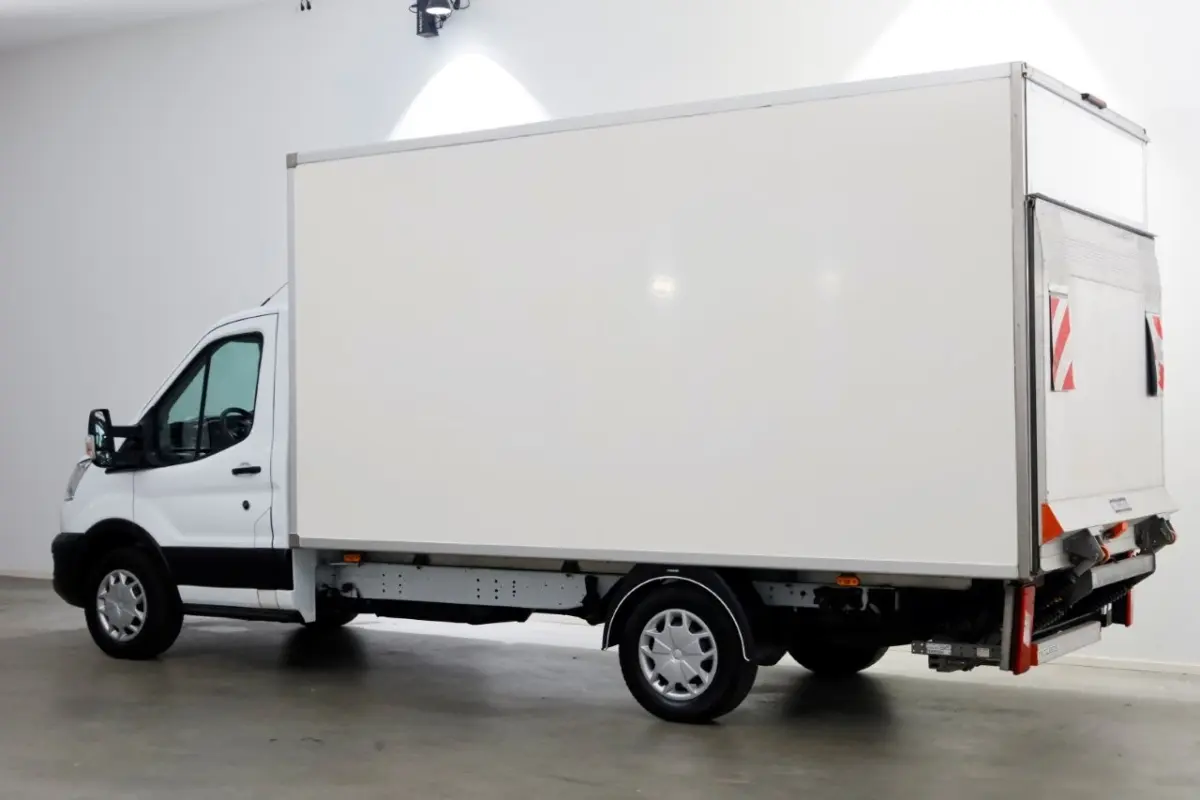 350 2.0 TDCI 130pk RWD Trend Bakwagen met laadklep 1.040kg laadvermogen 06-2022