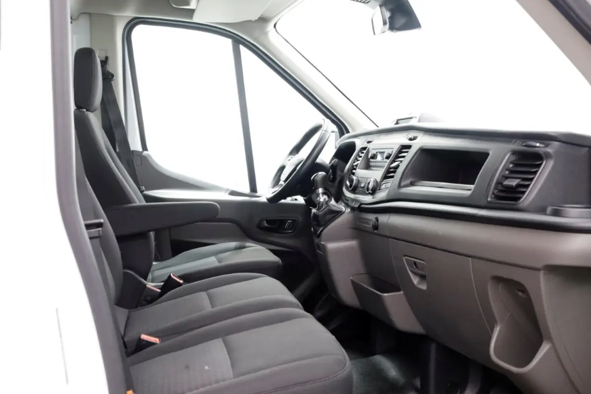 350 2.0 TDCI 130pk RWD Trend Bakwagen met laadklep 1.040kg laadvermogen 06-2022