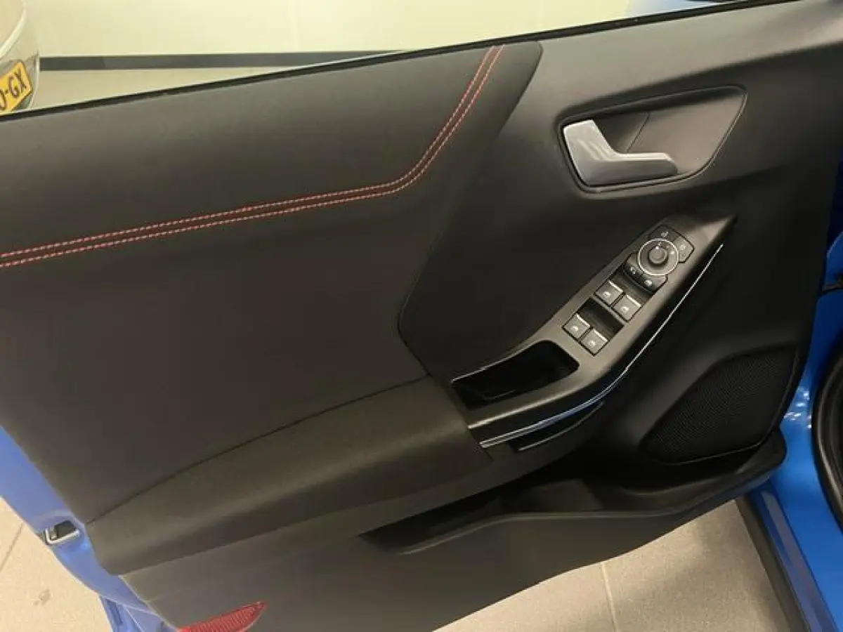 1.0 EcoBoost ST-LINE AUTOMAAT / NAVI / STOEL-STUURVERW. /