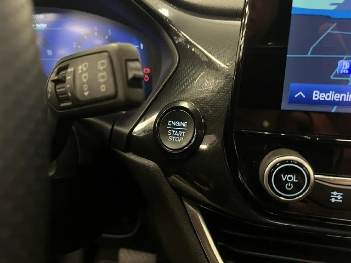 1.0 EcoBoost ST-LINE AUTOMAAT / NAVI / STOEL-STUURVERW. /