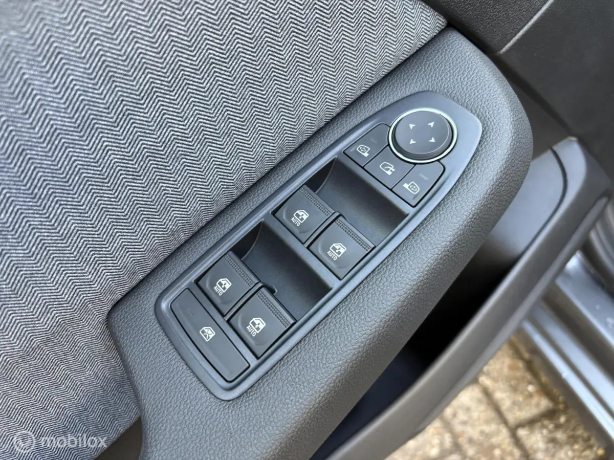 1.6 E-Tech Full Hybrid 145 techno