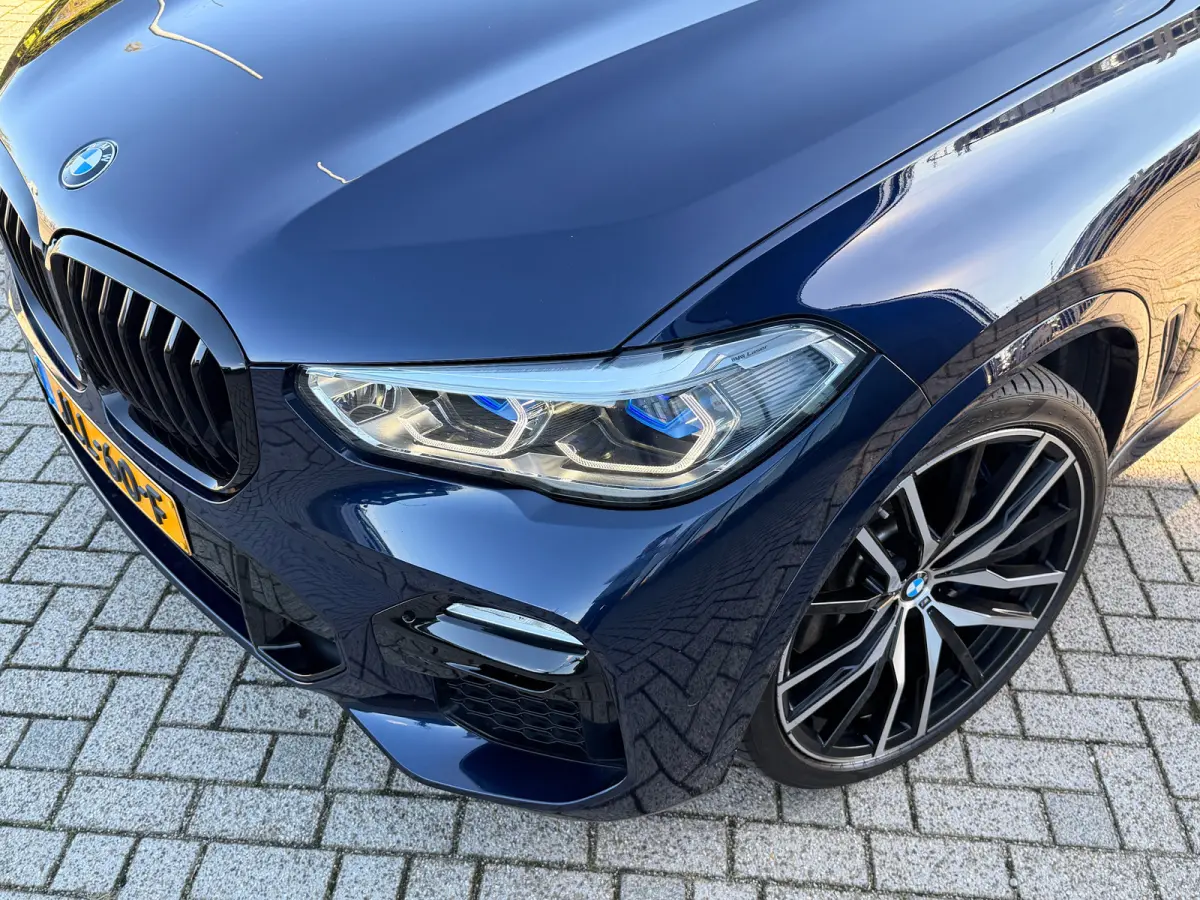M50i High Executive 530PK | Adapt. Cruise | Softclose | 4-wielsturing | Skylounge | Trekhaak | Harman & Kardon | Head-up | Laser | Memory |