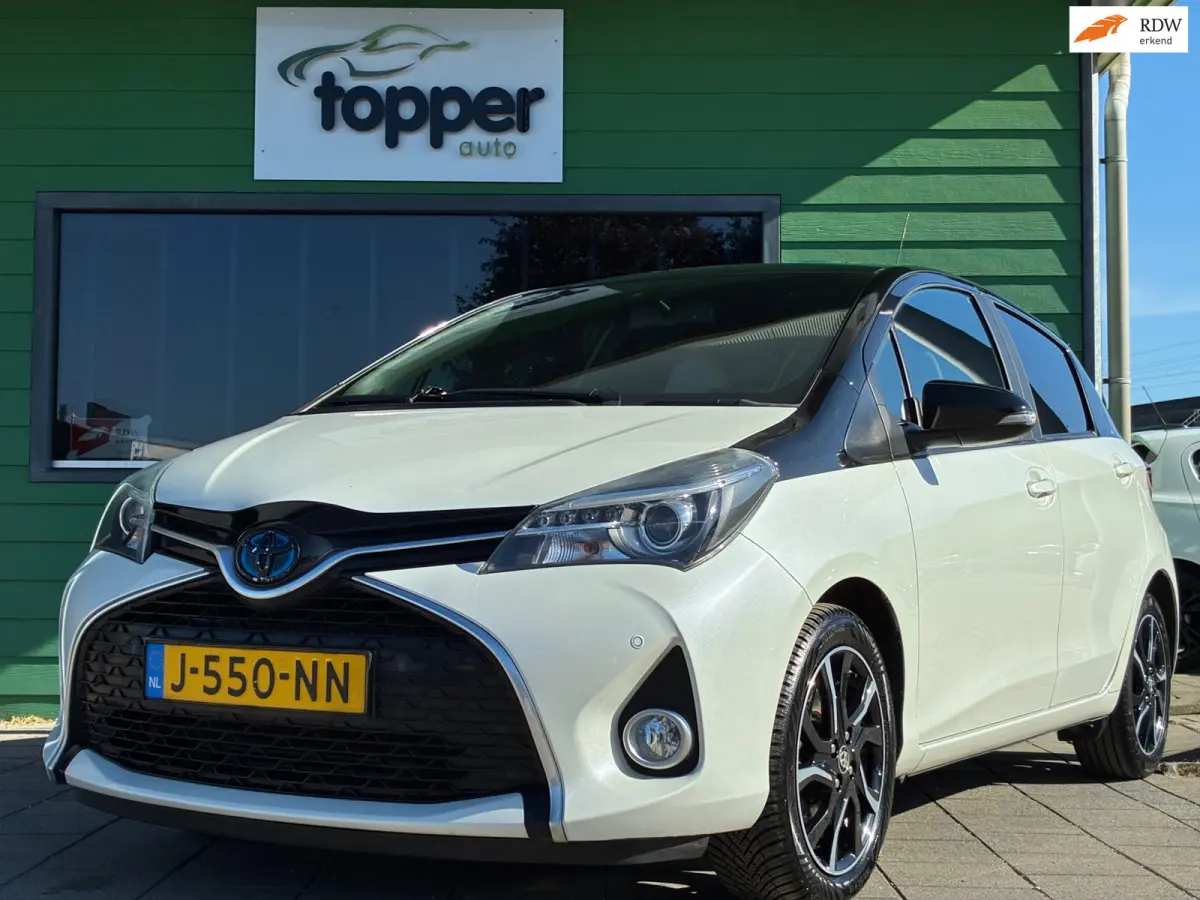 1.5 Hybrid Dynamic Bi-Tone|Automaat|Camera|Navigatie|PDC|CruiseControl|Climatronic|Stoel Verw.|Goed onderhouden|