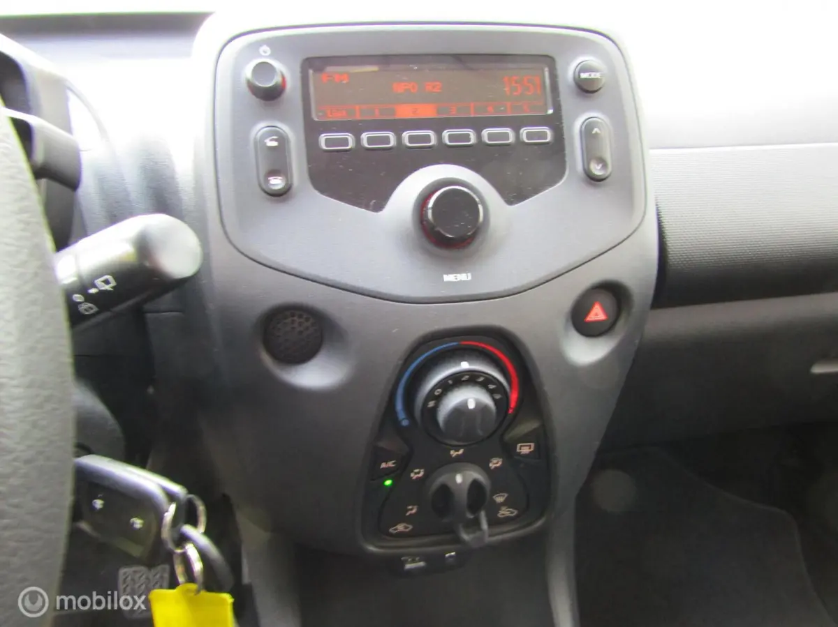 1.0 VVT-i x-fun bj 11-2020 zilver, airco,87827km