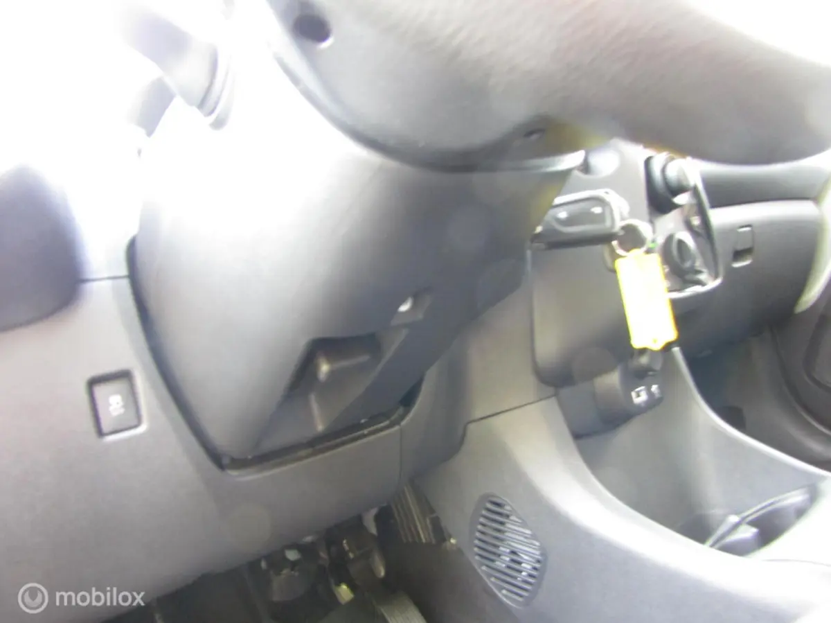 1.0 VVT-i x-fun bj 11-2020 zilver, airco,87827km