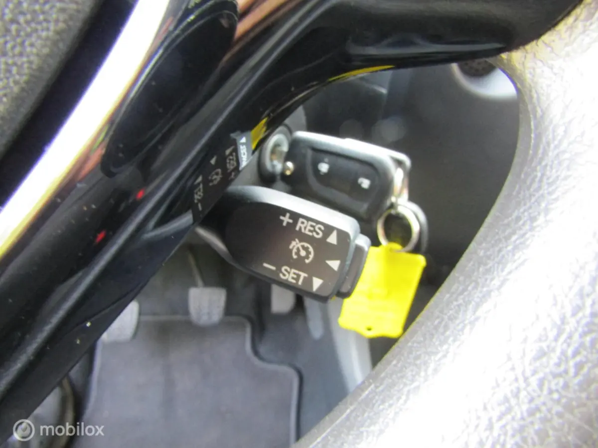 1.0 VVT-i x-fun bj 11-2020 zilver, airco,87827km