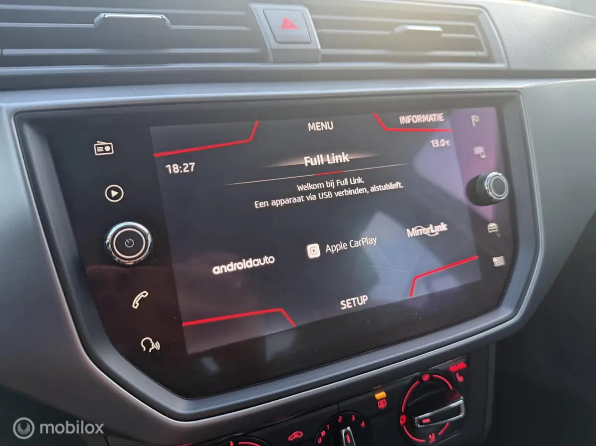 1.0TSI Style Airco| Carplay| Cruise | PDC | Stoelverw.
