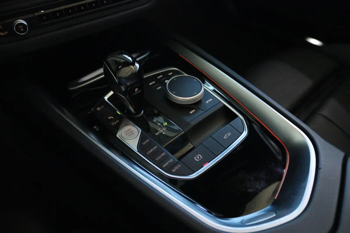 sDrive30i High Executive Edition M-Sport Pro | NL Auto | Adapt. Cruise | Harman & Kardon | Head-up | Stoel+Stuurverwarming | Adaptief Onderstel | Keyless | Camera | Carplay