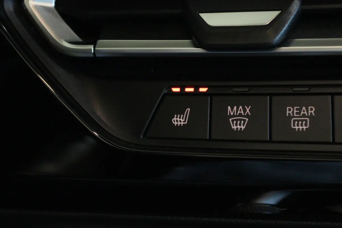 sDrive30i High Executive Edition M-Sport Pro | NL Auto | Adapt. Cruise | Harman & Kardon | Head-up | Stoel+Stuurverwarming | Adaptief Onderstel | Keyless | Camera | Carplay