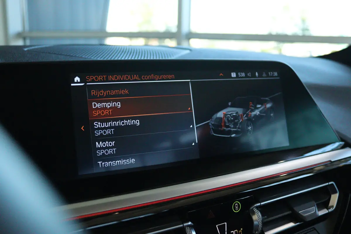 sDrive30i High Executive Edition M-Sport Pro | NL Auto | Adapt. Cruise | Harman & Kardon | Head-up | Stoel+Stuurverwarming | Adaptief Onderstel | Keyless | Camera | Carplay