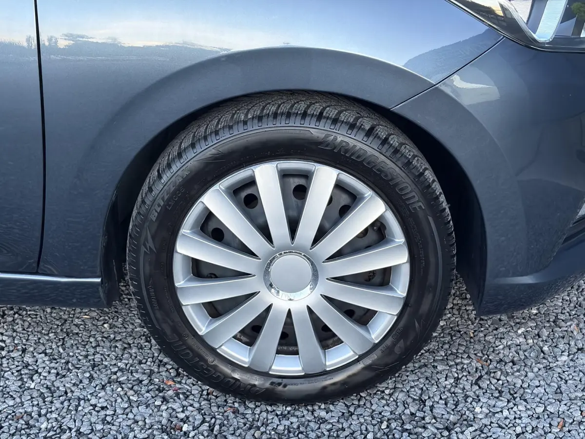 1.0 IG-T N-Connecta ✓1e Eigenaar✓Dealer Onderhouden✓Camera✓Carplay✓Navi✓Airco✓Cruise✓Pdc✓101pk✓Weinig Km✓Lm velgen✓N.A.P✓Apk tot 02-2028