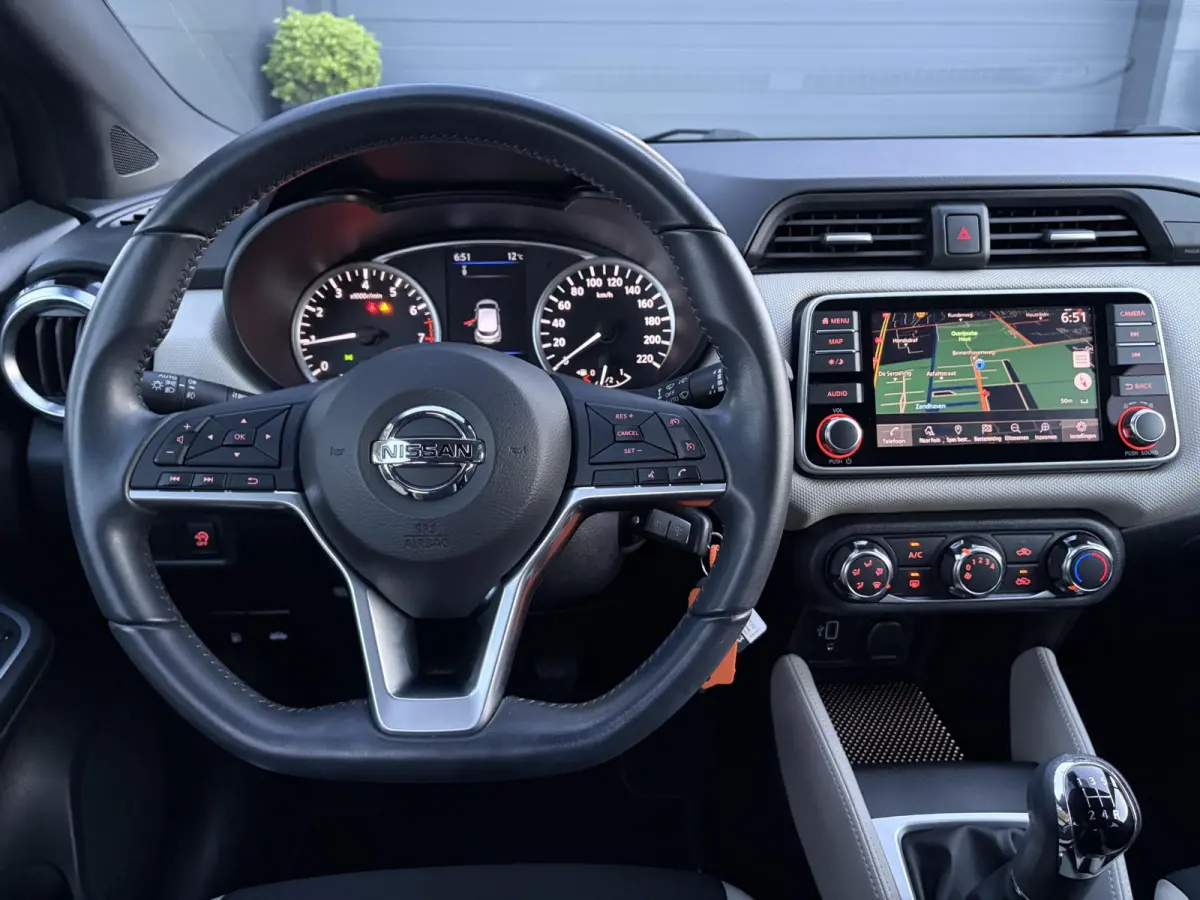 1.0 IG-T N-Connecta ✓1e Eigenaar✓Dealer Onderhouden✓Camera✓Carplay✓Navi✓Airco✓Cruise✓Pdc✓101pk✓Weinig Km✓Lm velgen✓N.A.P✓Apk tot 02-2028