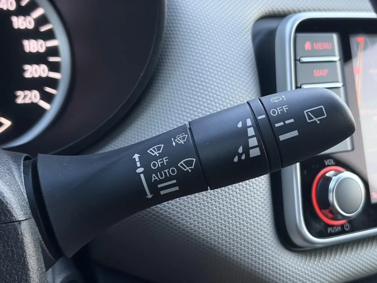 1.0 IG-T N-Connecta ✓1e Eigenaar✓Dealer Onderhouden✓Camera✓Carplay✓Navi✓Airco✓Cruise✓Pdc✓101pk✓Weinig Km✓Lm velgen✓N.A.P✓Apk tot 02-2028