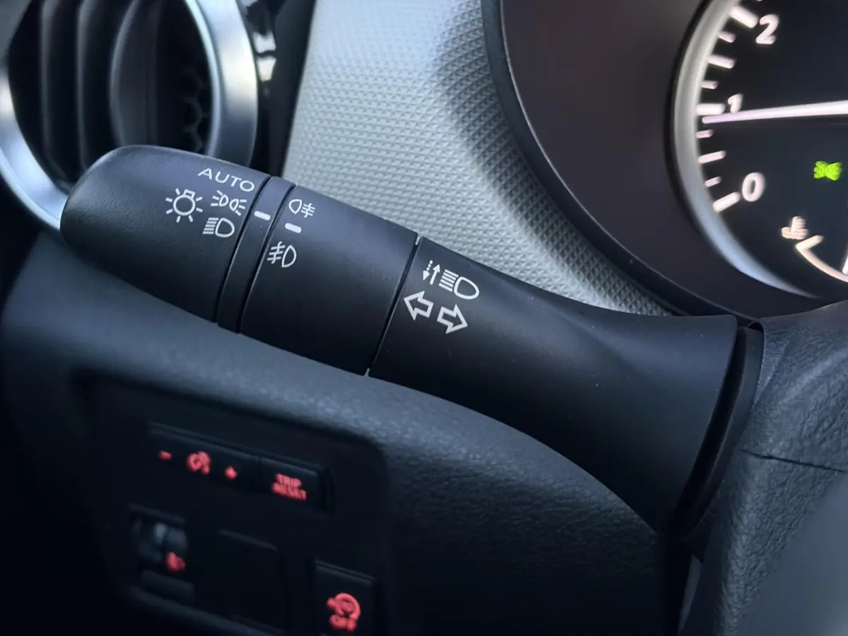 1.0 IG-T N-Connecta ✓1e Eigenaar✓Dealer Onderhouden✓Camera✓Carplay✓Navi✓Airco✓Cruise✓Pdc✓101pk✓Weinig Km✓Lm velgen✓N.A.P✓Apk tot 02-2028