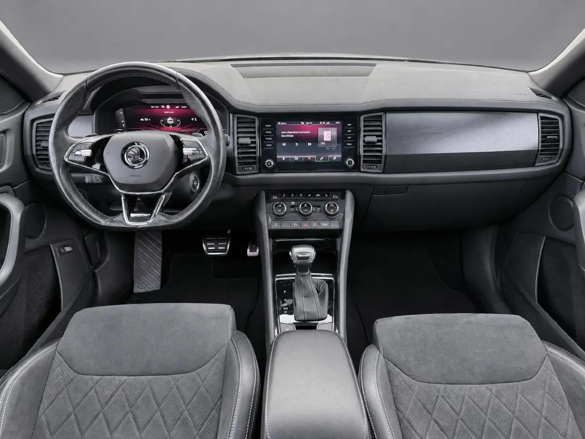 1.5 TSI Sportline Business Facelift | Panoramadak | EL. Trekhaak | Geheugen Stoelen | Stoel/Stuurverwarming | Rijklaarprijs