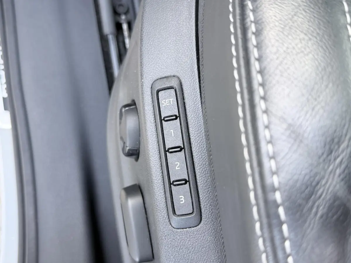 1.5 TSI Sportline Business Facelift | Panoramadak | EL. Trekhaak | Geheugen Stoelen | Stoel/Stuurverwarming | Rijklaarprijs