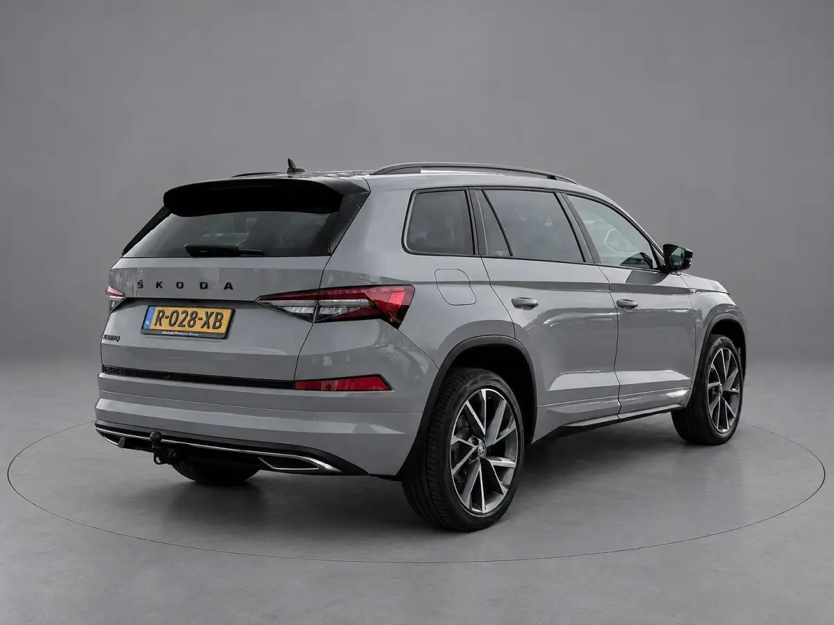 1.5 TSI Sportline Business Facelift | Panoramadak | EL. Trekhaak | Geheugen Stoelen | Stoel/Stuurverwarming | Rijklaarprijs