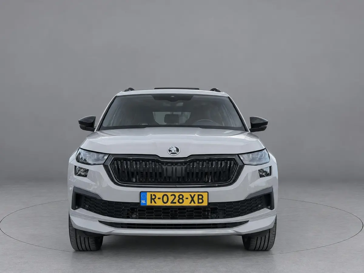 1.5 TSI Sportline Business Facelift | Panoramadak | EL. Trekhaak | Geheugen Stoelen | Stoel/Stuurverwarming | Rijklaarprijs