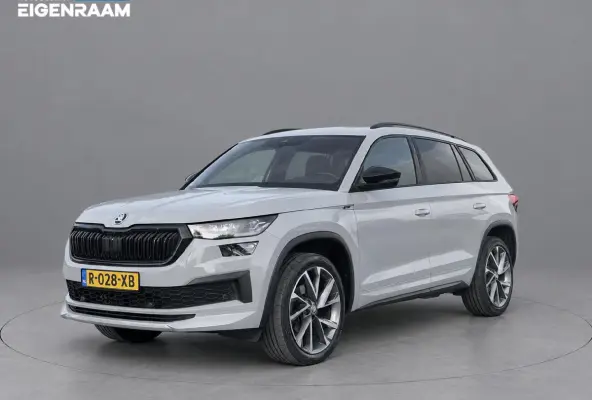 1.5 TSI Sportline Business Facelift | Panoramadak | EL. Trekhaak | Geheugen Stoelen | Stoel/Stuurverwarming | Rijklaarprijs