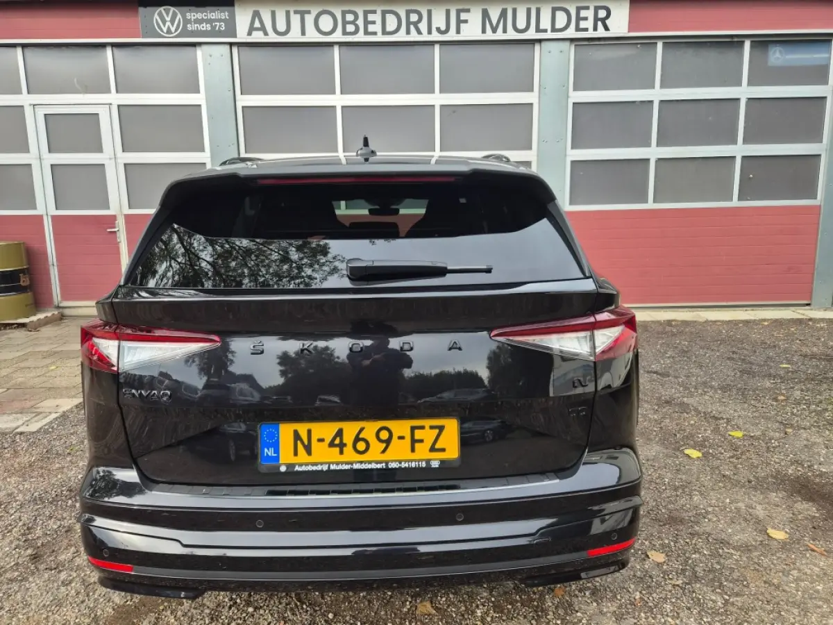 60 Sportline Black Ed. 180 Pk SOH 92,07% Alcantara + leder