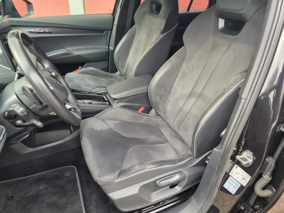 60 Sportline Black Ed. 180 Pk SOH 92,07% Alcantara + leder