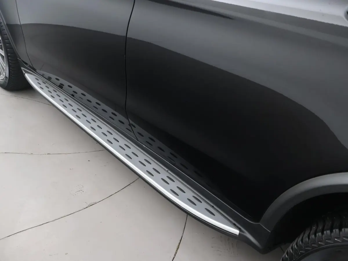250 4MATIC PREMIUM AMG SPORT + SCHUIFDAK | 360 CAMERA | STOELVERW. | TREEPLANKEN