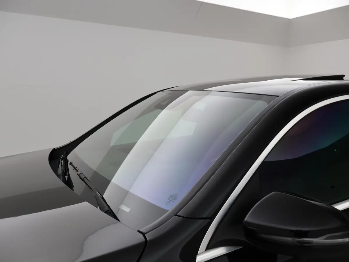 250 4MATIC PREMIUM AMG SPORT + SCHUIFDAK | 360 CAMERA | STOELVERW. | TREEPLANKEN