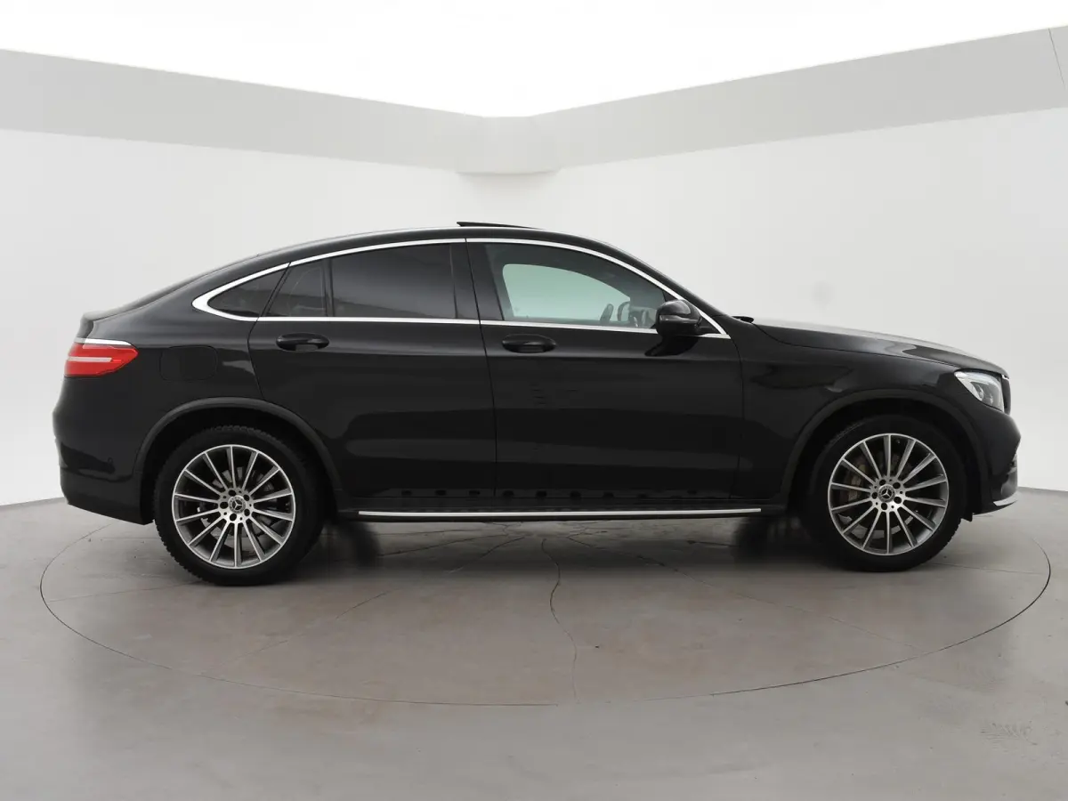 250 4MATIC PREMIUM AMG SPORT + SCHUIFDAK | 360 CAMERA | STOELVERW. | TREEPLANKEN