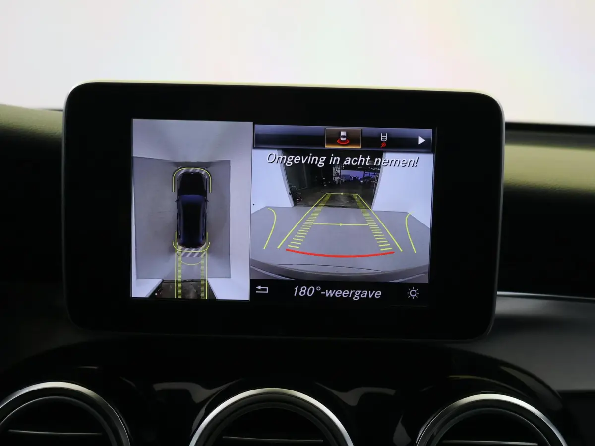 250 4MATIC PREMIUM AMG SPORT + SCHUIFDAK | 360 CAMERA | STOELVERW. | TREEPLANKEN