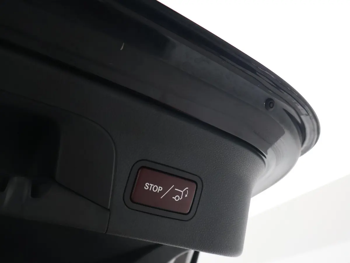 250 4MATIC PREMIUM AMG SPORT + SCHUIFDAK | 360 CAMERA | STOELVERW. | TREEPLANKEN