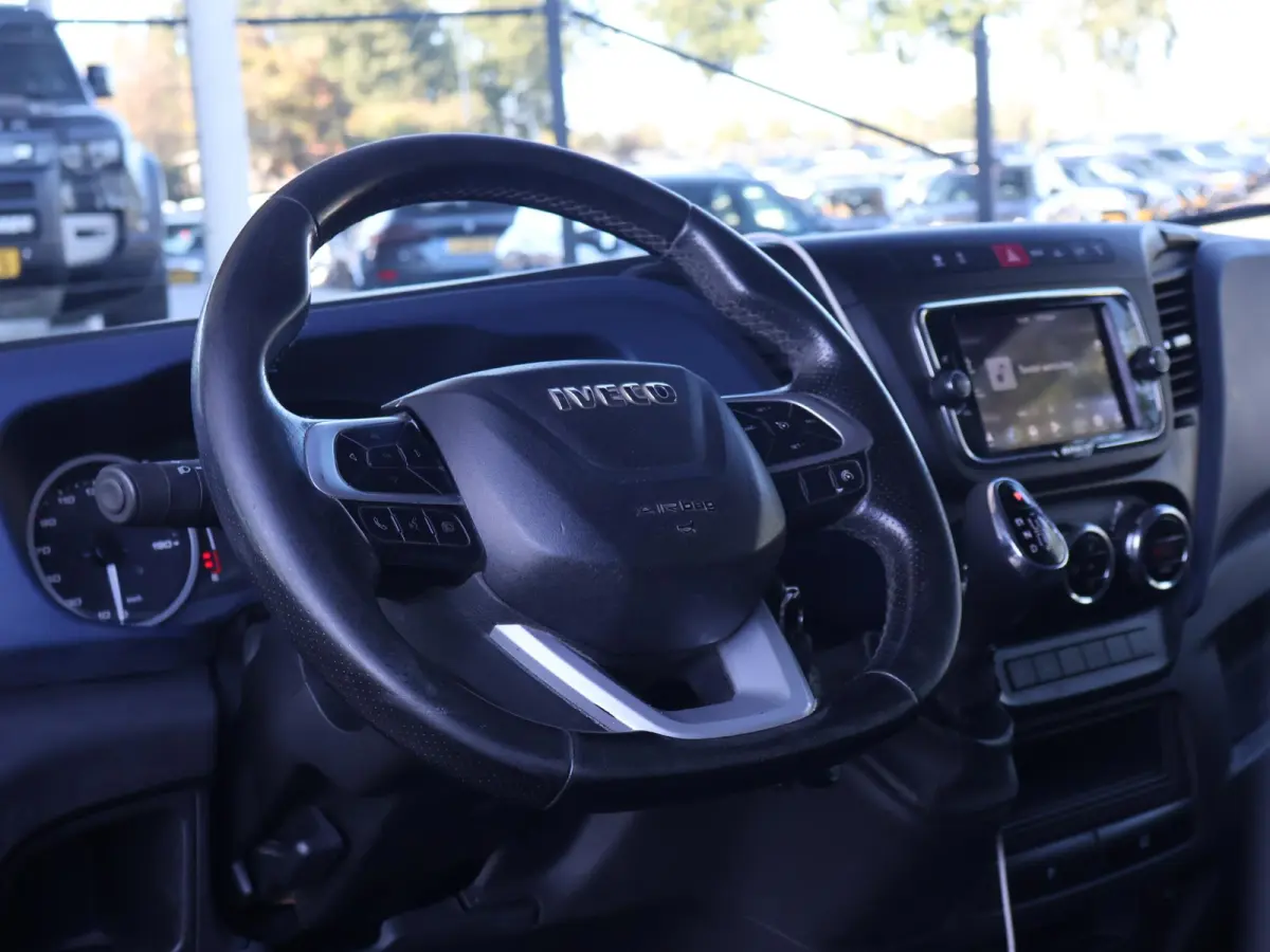 3520L 3.0 180 PK AUT8. +TREKHAAK 3500 KG | CARPLAY | STANDKACHEL | CAMERA