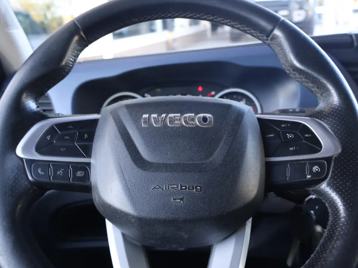 3520L 3.0 180 PK AUT8. +TREKHAAK 3500 KG | CARPLAY | STANDKACHEL | CAMERA