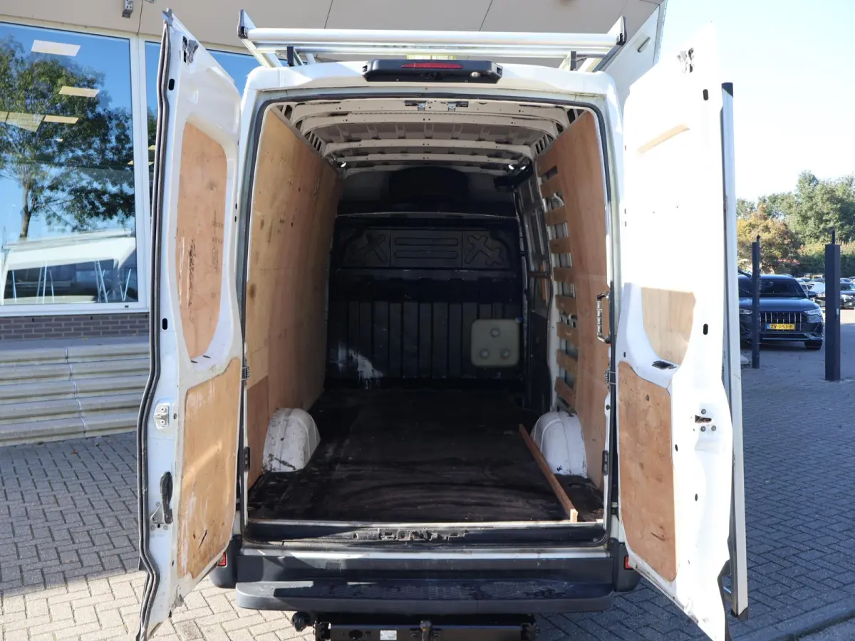 3520L 3.0 180 PK AUT8. +TREKHAAK 3500 KG | CARPLAY | STANDKACHEL | CAMERA