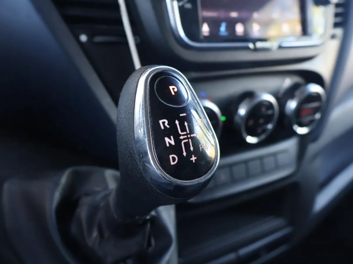 3520L 3.0 180 PK AUT8. +TREKHAAK 3500 KG | CARPLAY | STANDKACHEL | CAMERA
