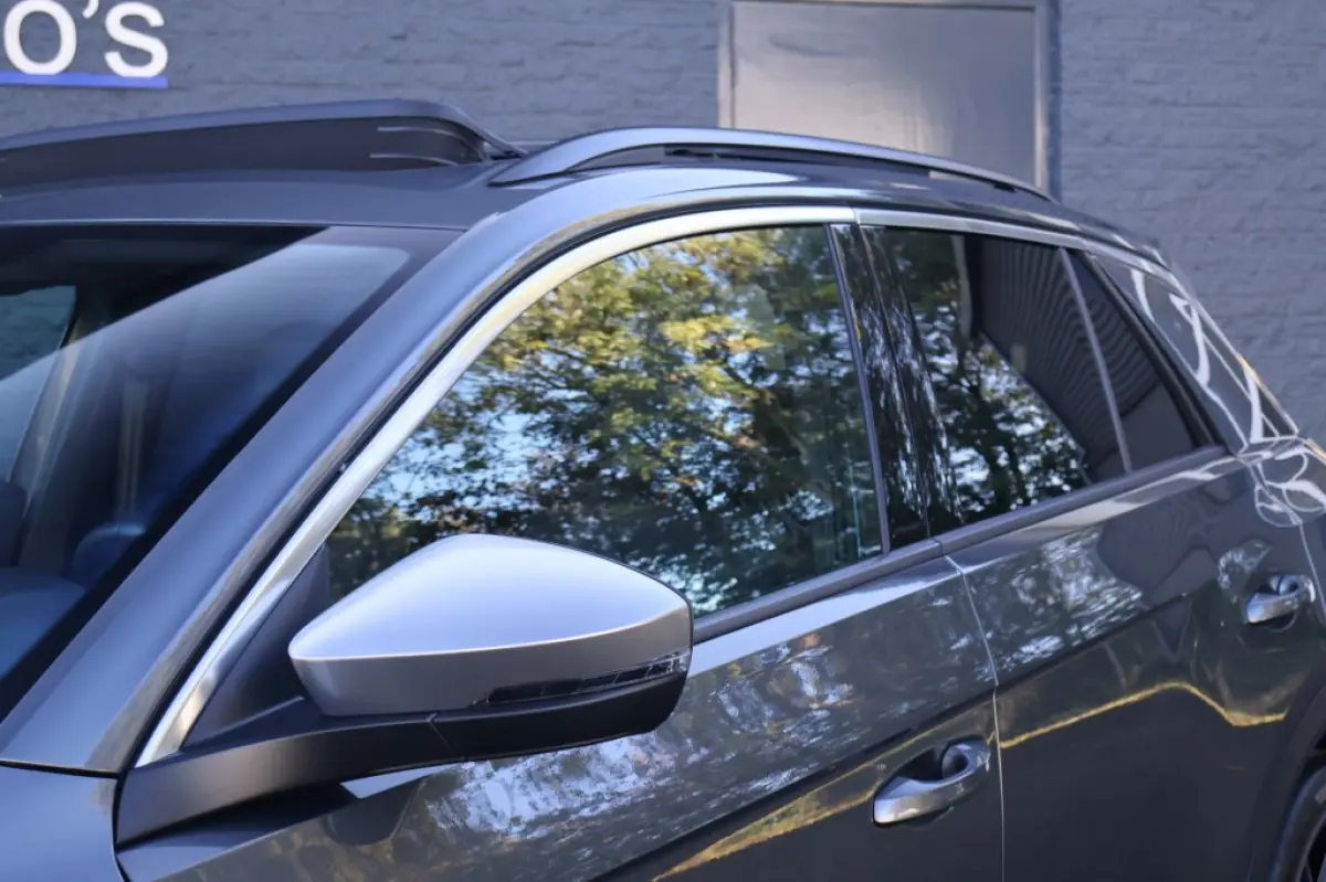R 2.0 TSI 4-motion (300pk) Pano/ACC/Camera/Carplay/19 inch/Nieuwstaat!