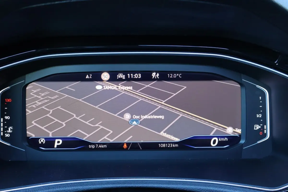 R 2.0 TSI 4-motion (300pk) Pano/ACC/Camera/Carplay/19 inch/Nieuwstaat!