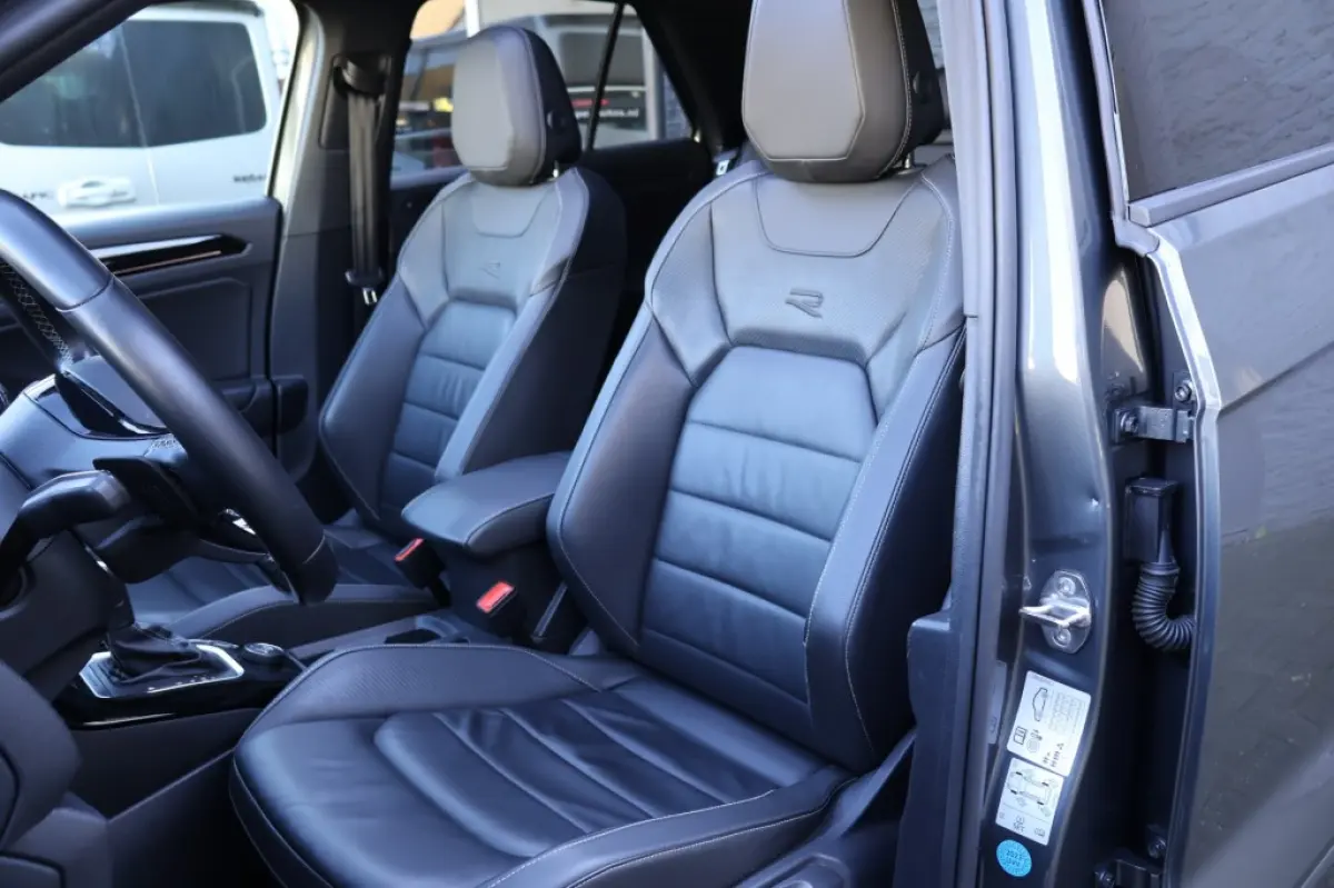 R 2.0 TSI 4-motion (300pk) Pano/ACC/Camera/Carplay/19 inch/Nieuwstaat!