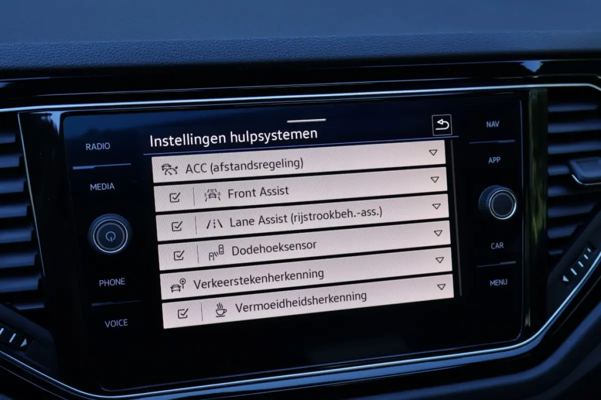 R 2.0 TSI 4-motion (300pk) Pano/ACC/Camera/Carplay/19 inch/Nieuwstaat!