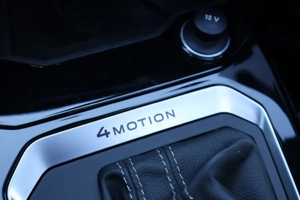 R 2.0 TSI 4-motion (300pk) Pano/ACC/Camera/Carplay/19 inch/Nieuwstaat!