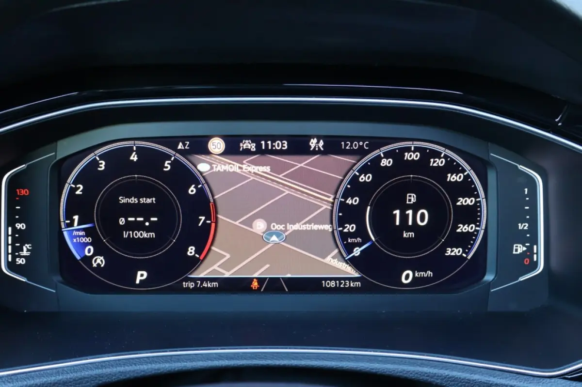 R 2.0 TSI 4-motion (300pk) Pano/ACC/Camera/Carplay/19 inch/Nieuwstaat!