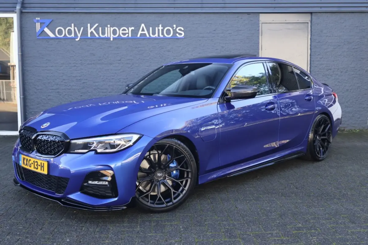 330e (292pk) M340I Look Wheelforce/Laser/HUD/H&K/Pano/Carbon