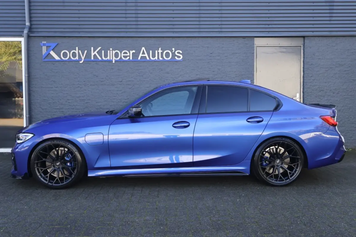 330e (292pk) M340I Look Wheelforce/Laser/HUD/H&K/Pano/Carbon