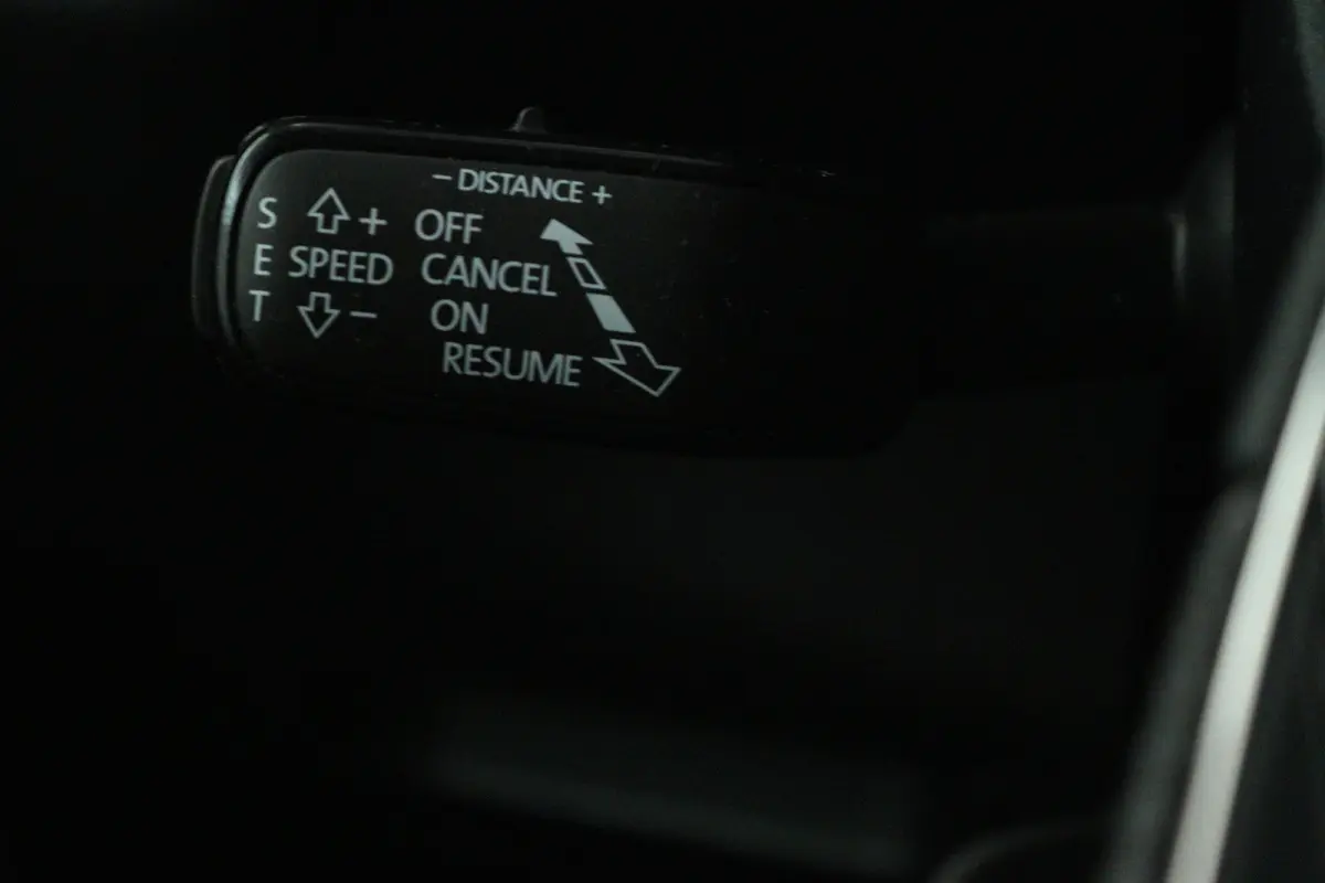 1.5 TSI ACT Sportline Business (PANORAMADAK, TREKHAAK, STOEL/STUUR VERWARMING, CAMERA)